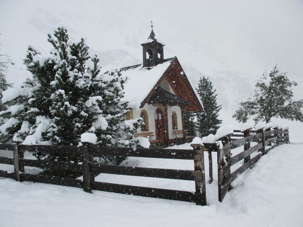 Hotel Almhof Neustift im Stubaital Exterior foto