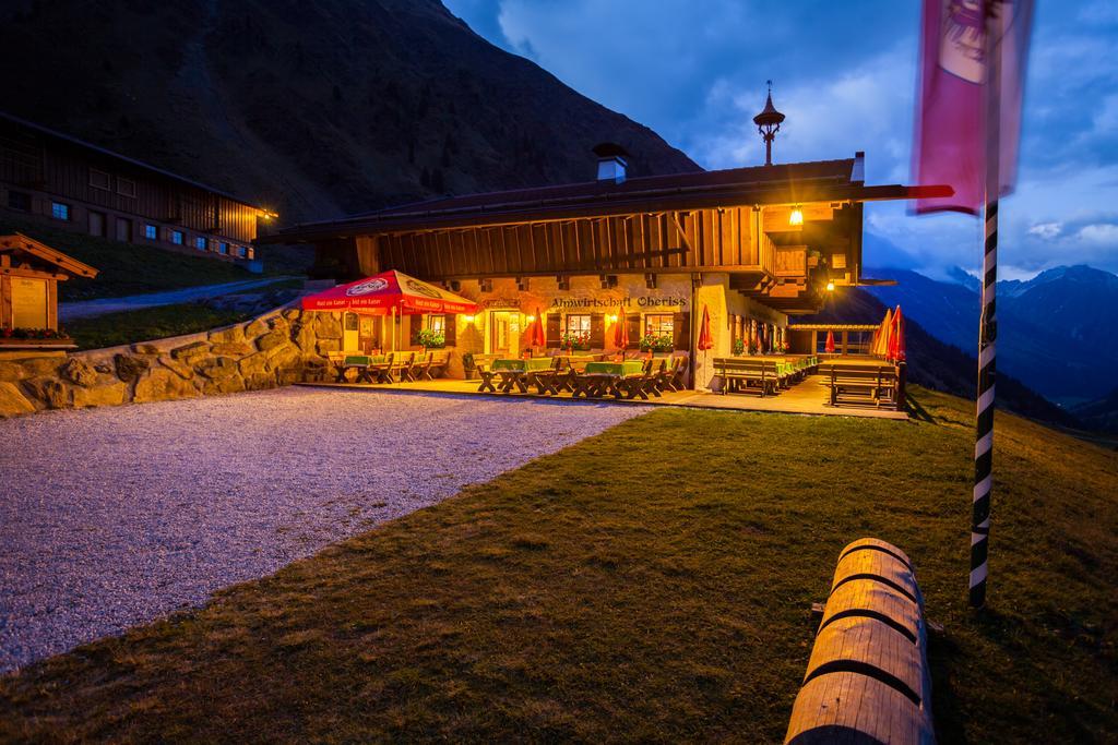 Hotel Almhof Neustift im Stubaital Exterior foto