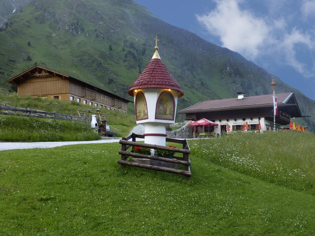 Hotel Almhof Neustift im Stubaital Exterior foto