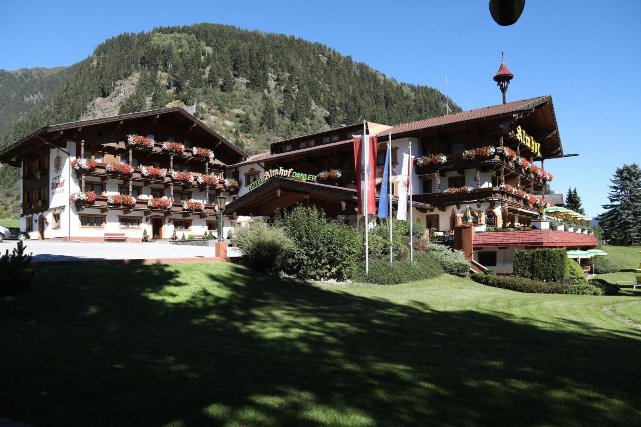 Hotel Almhof Neustift im Stubaital Exterior foto